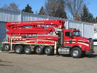 jde concrete kenworth concrete pump truck pic2 800px